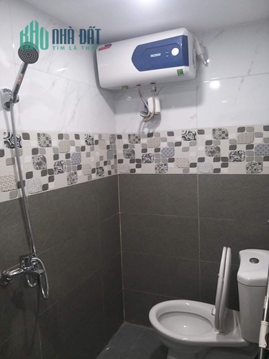 Căn hộ tập thể Thanh Nhàn, Hai Bà Trưng 90m, 3PN, 2WC, ô tô đỗ chân cầu thang, giá 2.05 tỷ. LH: