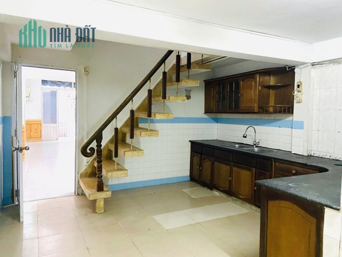 Bán Nhà Lê Đình Dương, Hải Châu, 3 Tầng, 60m2, 2.65 tỷ Giá CỰC RẺ
