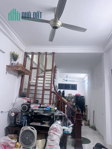 Chỉ chỉ 1tỷ 550tr sẵn nhà 2 tầng Hộ khẩu Hà Đông  Diện tích đất 44m
 Đất cách trục chính chỉ 150m