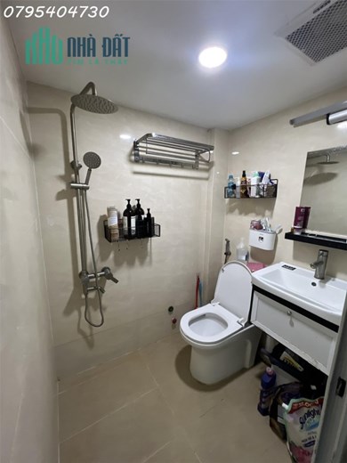 Mình cần pass lại phòng ở Trần Phú Q5 HCM.