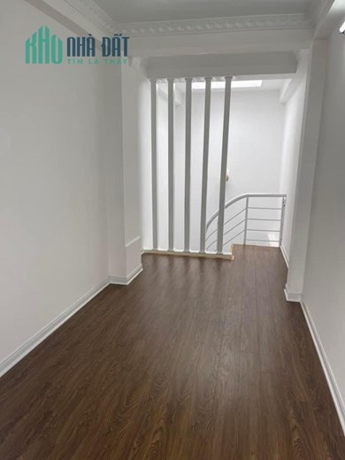 Cho thuê nhà nguyên mặp Bưởi, Ba Đình 26m2, 6 tâng, 4 ngủ 14 triệu/tháng
