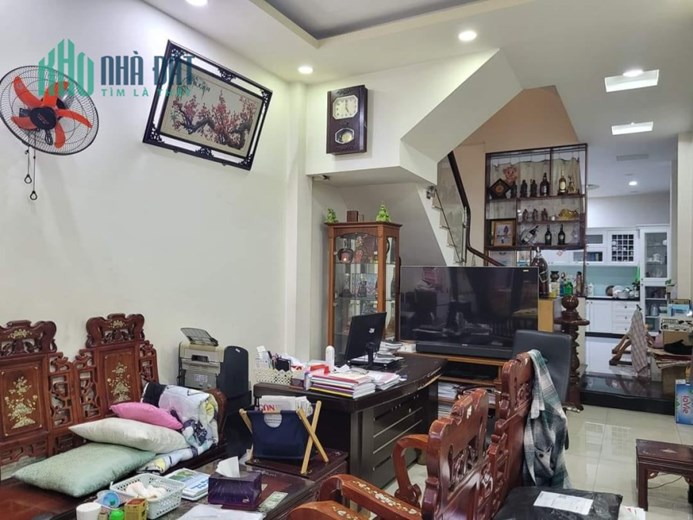 Giảm khủng 6.7 tỷ, nhà ngay chợ Phạm Văn Hai, Tân Bình, 132m2, ngang cực rộng, kinh doanh đa ngành