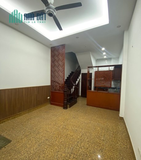 CĂN DUY NHẤT PHỐ LẠC LONG QUÂN - NHÀ ĐẸP DÂN XÂY – GẦN PHỐ - TIỆN ÍCH NGÂP TRÀN – 33M2, 6 TẦNG,