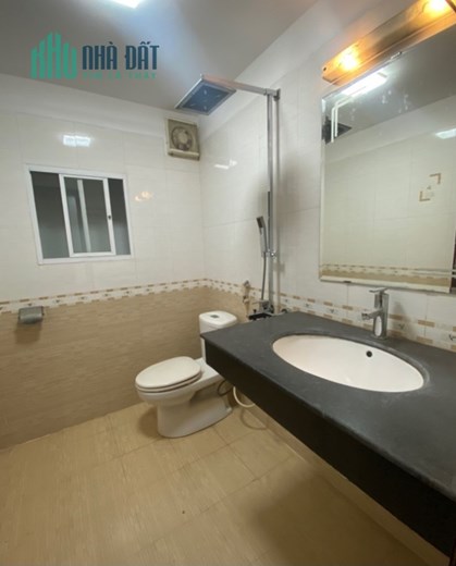 CĂN DUY NHẤT PHỐ LẠC LONG QUÂN - NHÀ ĐẸP DÂN XÂY – GẦN PHỐ - TIỆN ÍCH NGÂP TRÀN – 33M2, 6 TẦNG,