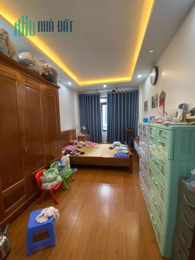 NHANH! Bán nhà ngõ 398 Phố Trương Định, Kim Đồng 35m2 x 5 Tầng hơn 3 tỷ