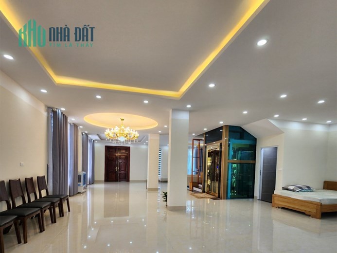 Cần Bán Nhanh Căn Biệt Thự Thành Phố Giao Lưu, View Mặt Hồ