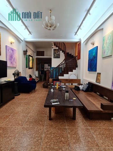 Bán nhà đẹp Tôn Thất Tùng 82m2, 4T, MT 5m, Kinh doanh, Cách 10m ra phố giá 15,x tỷ