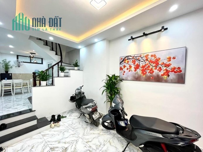 Một nhà ra phố. Cực rẻ âu cơ, 38m2, 5 tầng, chỉ 4,9 tỷ có TL