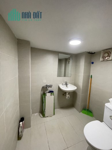 Bán nhà Tây Sơn Đống Đa 40m 4 tầng mặt tiền 5m  nhà đẹp ở ngay nhỉnh 5 tỷ lh 0975124520