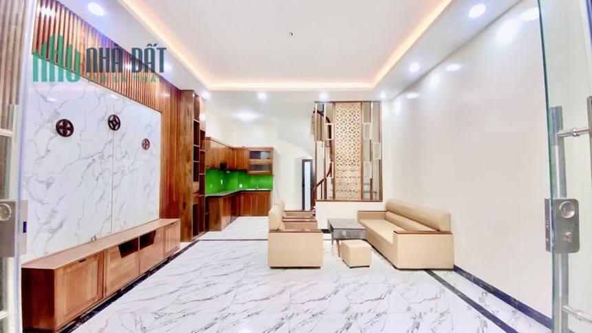 GIÁ: 3.95 TỶ NHÀ MỚI ĐẸP 5 TẦNG DT:45M2 MT:5M 3 PHÒNG NGỦ PHỐ LĨNH NAM QUẬN HOÀNG MAI.