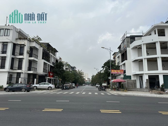 Siêu rẻ, nhà đep KĐT Ao Sào, 63m2, 4 Tầng, MT 4,5m, 2 Thoáng giá 12,x Tỷ