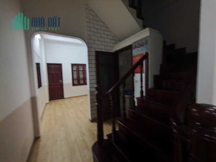 Cho thuê nhà nguyên căn 50m2, 4 tầng Thành Công Ba Đình, ngõ thông, ô tô tránh, ở, kinh doanh