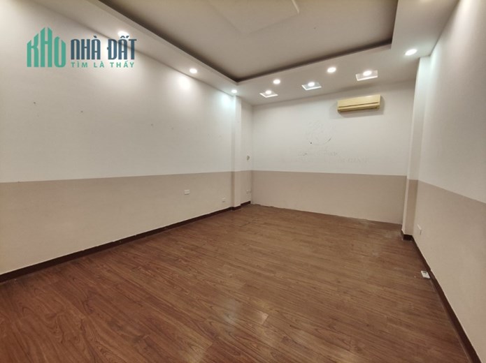 Cho thuê nhà nguyên căn 50m2, 4 tầng Thành Công Ba Đình, ngõ thông, ô tô tránh, ở, kinh doanh
