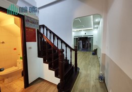 Cho thuê nhà nguyên căn 50m2, 4 tầng Thành Công Ba Đình, ngõ thông, ô tô tránh, ở, kinh doanh