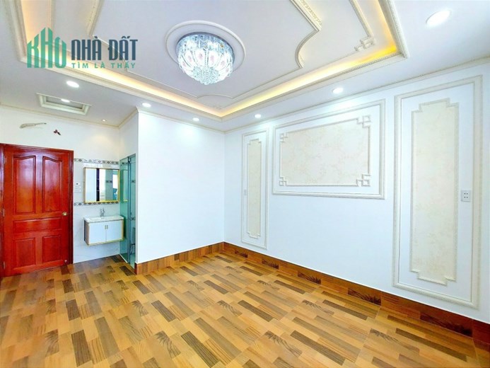 Bán Nhà Phố Trệt Lững,2 Lầu Sân Thượng , Trương Đình Hội Q8, 51m2, 6,9 Tỷ