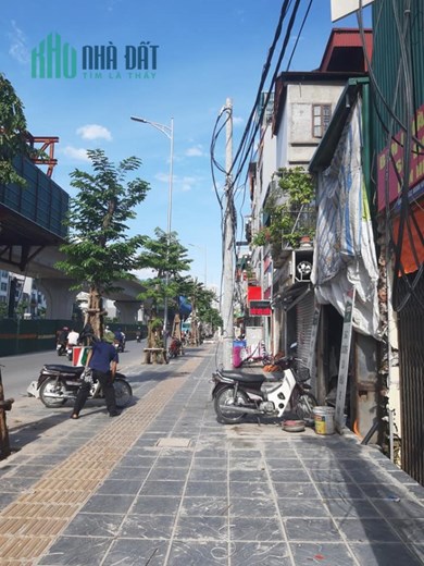 Bán gấp nhà Phố Đào Tấn giá 12,6 tỷ, 60mx4T, giáp công viên, ngõ gần