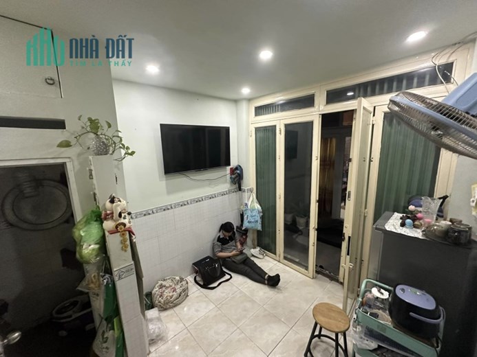 NHÀ ĐẸP TÂN PHÚ - 12M2 - AN NINH - NHỈNH 1 TỶ