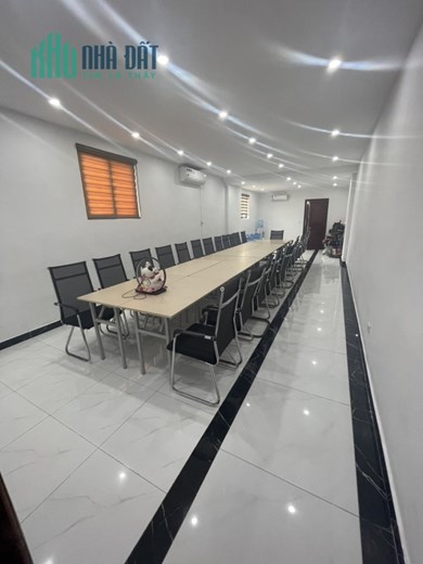 Cho Thuê Văn Phòng Mặt Phố Nguyễn Trãi 80m2 - 13tr/tháng