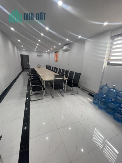 Cho Thuê Văn Phòng Mặt Phố Nguyễn Trãi 80m2 - 13tr/tháng