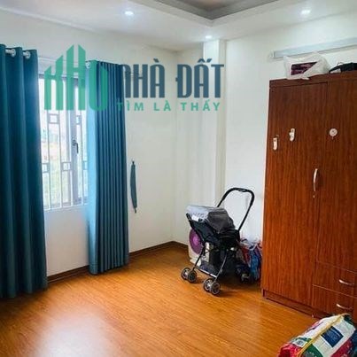 Nhà phố Tân Mai-Trương Định trung tâm Q Hoàng Mai, DT 46m2x5tầng, lô góc, giá nhỉnh 5 tỷ.