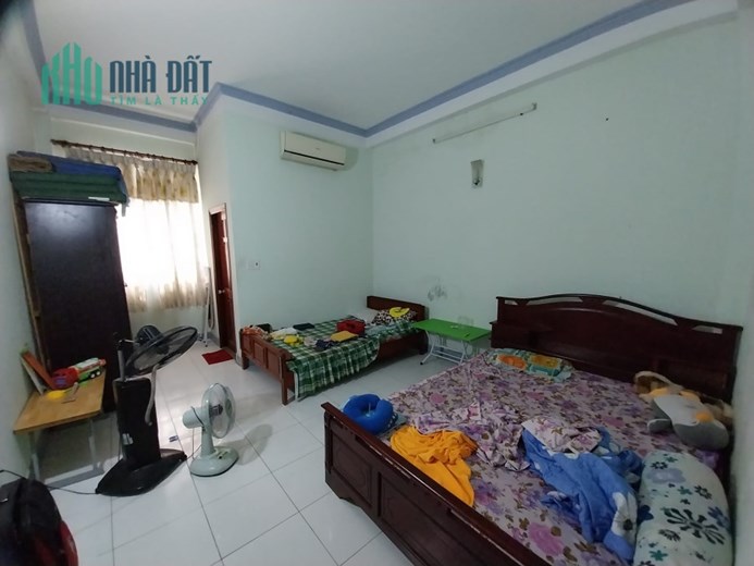 NHÀ CẦN BÁN 72.3 M2 4 TẦNG, Tân Chánh hiệp Q12