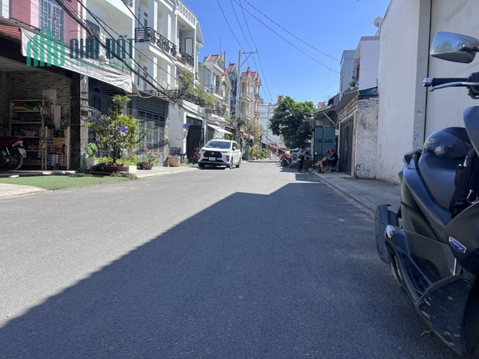 Nhà BÙI VĂN NGỮ Diện tích 4x22, Giá chỉ 5.3 tỷ, Hiệp Thành Quận 12