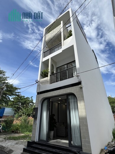 Bán nhà chính chủ đường Huỳnh Tấn Phát , có thang máy, giá siêu rẻ 6,5 tỷ, 1 trệt 3 lầu , xe hơi