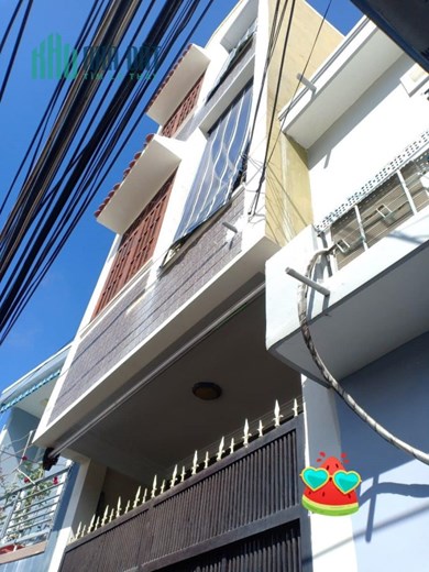 BÁN NHANH NHÀ 3 TẦNG GIÁ SIÊU TỐT ĐƯỜNG ĐỒNG NAI - PHƯỚC HẢI NHA TRANG 1ty750