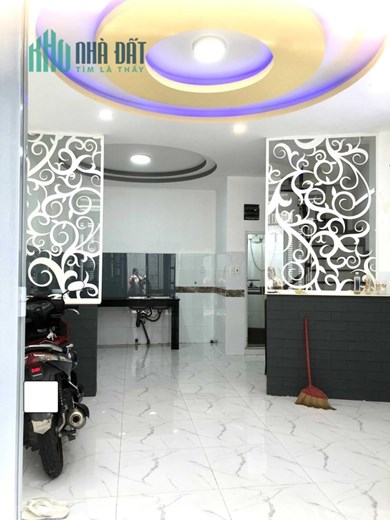 🍀 Nhà hẻm Gần chợ Phạm Văn Hai, 1 trệt 2 lầu, 3 phòng ngủ, nội thất cao cấp 🍀
