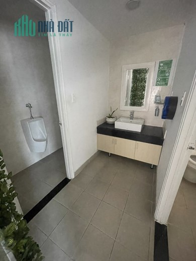 Cho thuê văn phòng ở toà nhà International Plaza, số 343 Phạm Ngũ Lão, Quận 1: 155m2, như hình