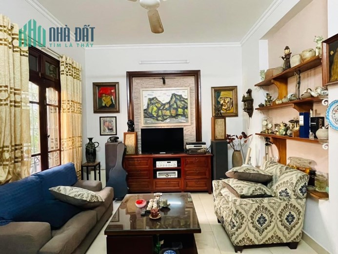 BÁN NHÀ RIÊNG SIÊU CHẮC CHẮN PHỐ VỌNG, HAI BÀ TRƯNG 40M2*5 TẦNG* 6 PN VỆ SINH KHÉP KÍN GIÁ 7 TỈ