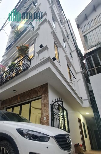 nhà đẹp lô góc Ngọc Thuỵ, 50m x 5 tầng, mặt tiền 5m, gara ôtô, tặng nội thất