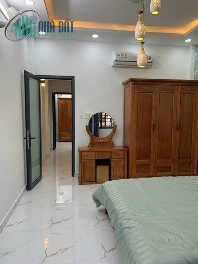 Bán nhà Hẻm xe hơi thông, Phan Huy Ích, 3.8x14m, nhà mới giá rẻ chỉ 4.7 tỷ TL