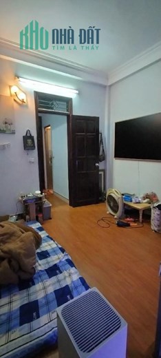 Bán nhà Lĩnh Nam, Hoàng Mai, ngõ thông, gần phố, nhà dân xây, 5 tầng 38 m2, nhỉnh 4 tỷ