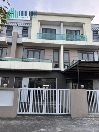 Centa City VSIP shophouse kinh doanh 2 mặt đường cắt lỗ rẻ hơn 2 tỷ 0989558302