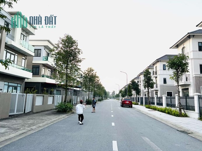 Centa City VSIP shophouse kinh doanh 2 mặt đường cắt lỗ rẻ hơn 2 tỷ 0989558302