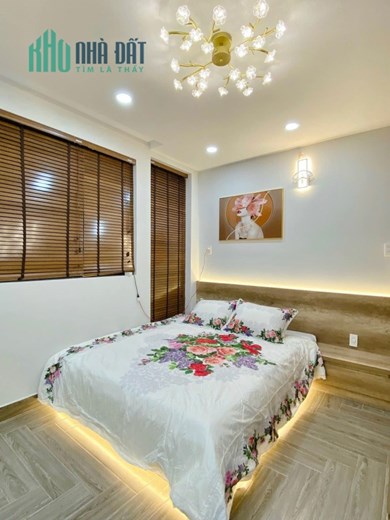 BÁN NHÀ 237 PHẠM VĂN CHIÊU 60M2, 5 TẦNG, NGANG 5M, 4PN,NHỈNH 6 TỶ