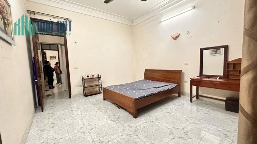 Bán nhà Hoàng Văn Thái Thanh Xuân. Ô tô đỗ sát nhà. 20m ra mặt phố, kinh doanh, 65m2 x4Tầng.