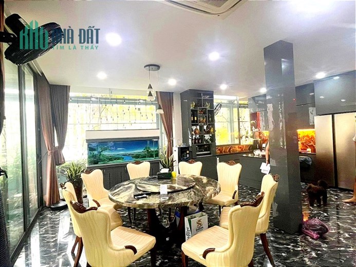 Bán Nhà Quận 11 - Mặt Tiền Sát Bên - Ngang Khủng - Hẻm Xe Tải - Thu Nhập Cao - 115M - Nhỉnh 20Tỷ