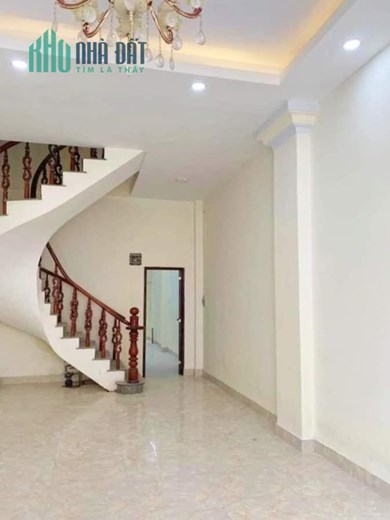 3131-Xuất cảnh gấp bán !! Phú Nhuận - Lê Văn Sỹ - DT: 54.4m2 - 3  Tầng - 4PN Giá chỉ 5 Tỷ 2 (Còn TL)