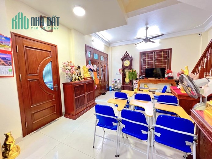 HOA HẬU HAI BÀ TRƯNG , PHAN LÔ Ô TÔ TRÁNH , NỘI THẤT SANG SỊN 2 MẶT THOÁNG 45M5T CHỈ NHỈNH 10 TỶ