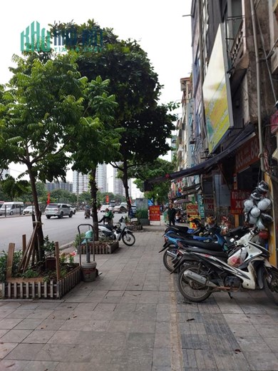 BÁN ĐẤT TẶNG NHÀ - MẶT PHỐ GIẢI PHÓNG - KINH DOANH SẦM UẤT. 130M X 5T. GIÁ 21 TỶ