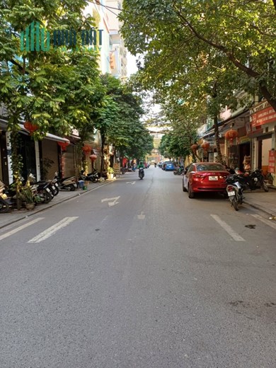 Bán nhà Trần Phú Mỗ Lao, trung tâm, kinh doanh nhộn nhịp ngày đêm, 30m2, 8.5 tỷ