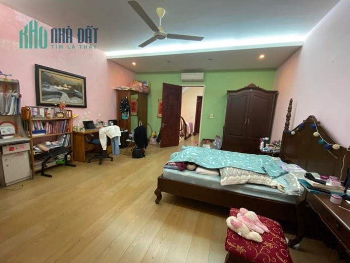 Bán nhà Trần Phú Mỗ Lao, trung tâm, kinh doanh nhộn nhịp ngày đêm, 30m2, 8.5 tỷ