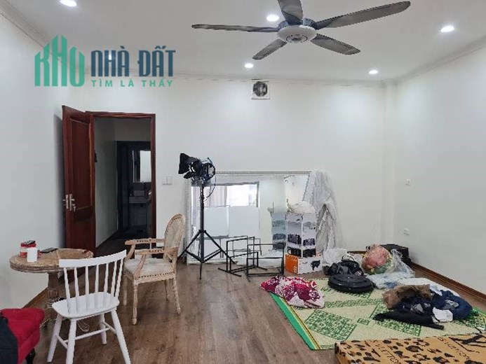 Nhà 5 tầng dân xây phố Ngô Gia Tự, ô tô tránh, kinh doanh, DT 45m2, MT 5.1m, nhỉnh 5tỷ