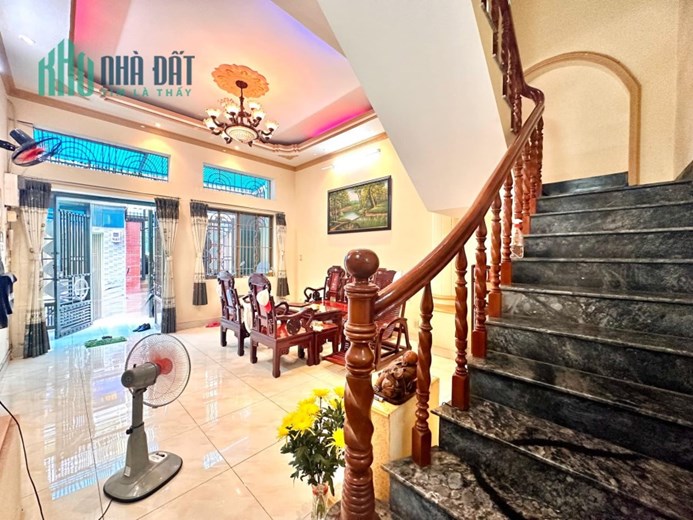 Bán nhà quận 10, đường Cách Mạng Tháng Tám, phường 13, 60 m2, 5 tầng, 9.5 tỷ