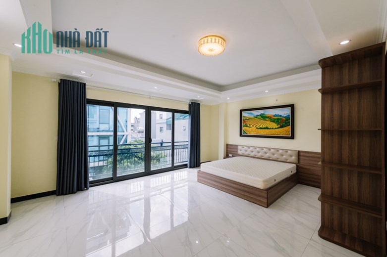 Bán nhà phân lô Vũ Xuân Thiều Long Biên 93mx5T thang máy MT 6M nhỉnh 13 tỷ lh 0975124520