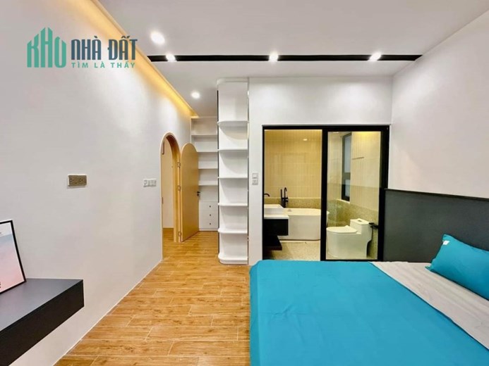 Nhà đẹp , 4 tầng, ngang rộng đến 9 m kiệt Tiểu La, Trung tâm Hải Châu.