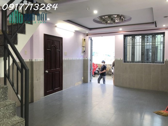 HÀNG HIẾM LẠC LONG QUÂN - NHÀ MỚI 5 TẦNG - CÓ THANG MÁY - HẺM Ô TÔ 8M - KINH DOANH - CHỈ 140TR/M2 -