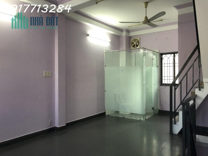 HÀNG HIẾM LẠC LONG QUÂN - NHÀ MỚI 5 TẦNG - CÓ THANG MÁY - HẺM Ô TÔ 8M - KINH DOANH - CHỈ 140TR/M2 -
